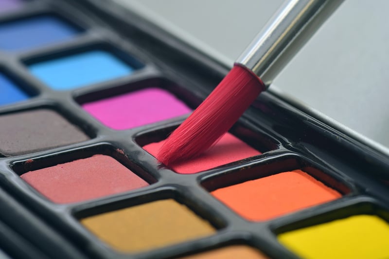 Artist paint brush and palette